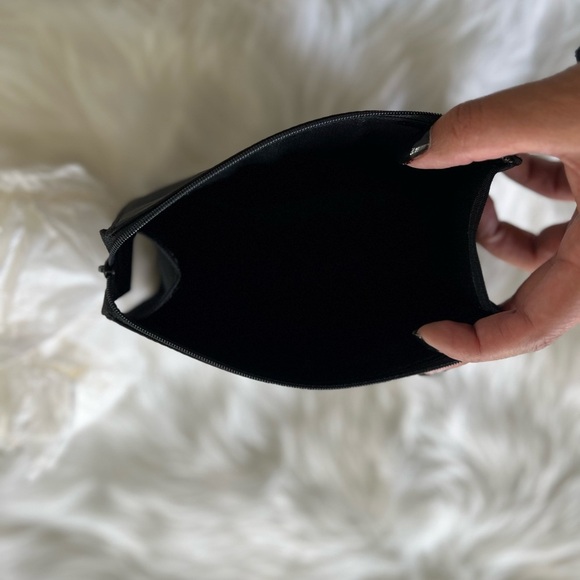 Kate spade ♠️ Nylon cosmetics pouch EUC color black - Picture 4 of 6